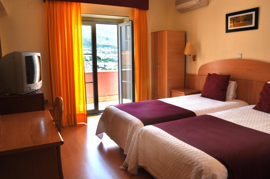 Hotel Solneve Covilhã Екстериор снимка
